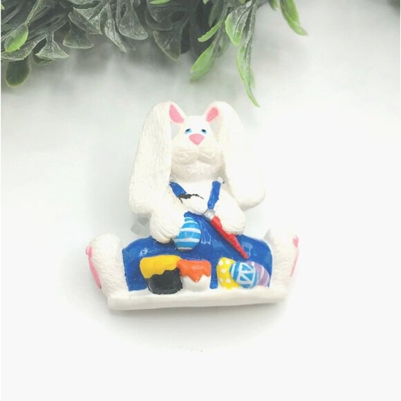 Vintage Bunny Sewing Brooch Pin - Picture 1 of 3